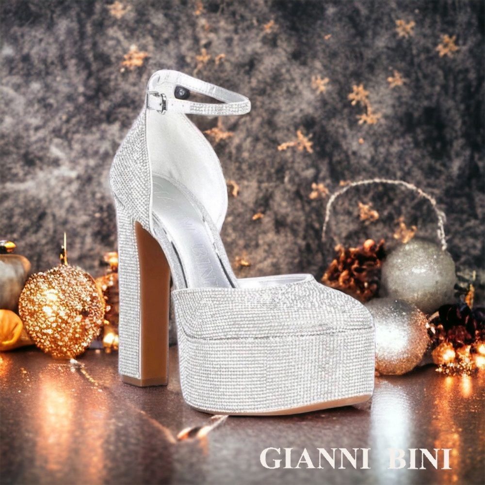 🌟 Gianni Bini DEVITWO Rhinestone Embellished Platform Heels Ankle Straps